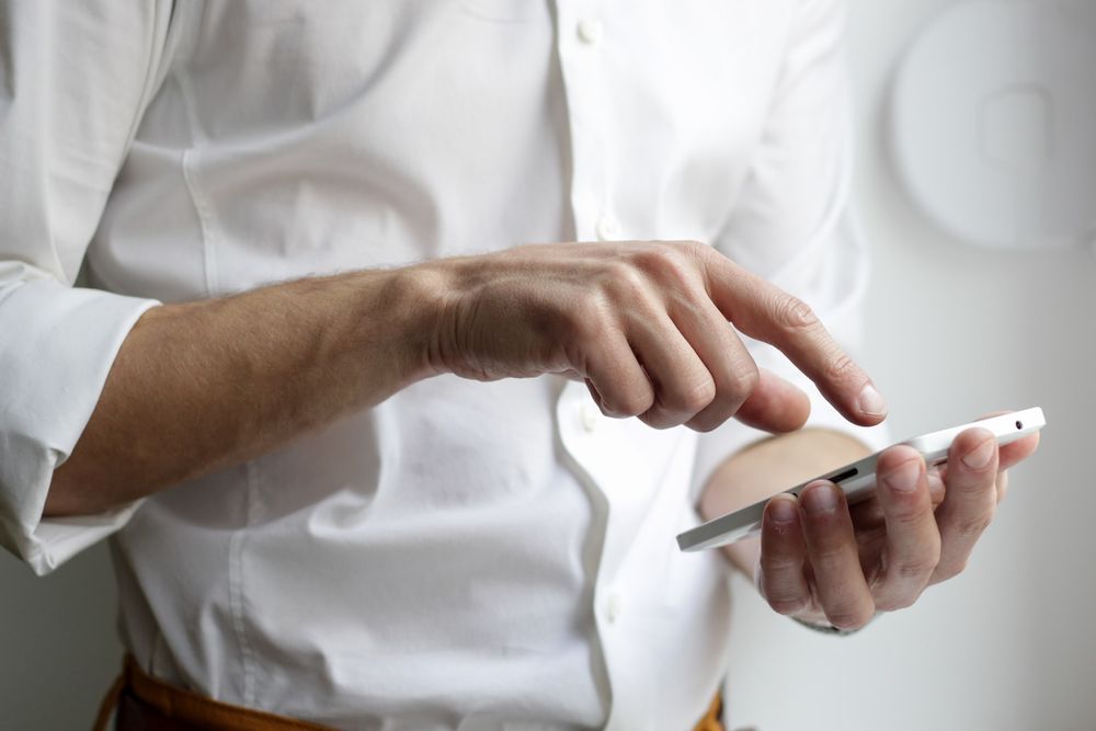 How to Spot a Phishing Attack on Your Phone