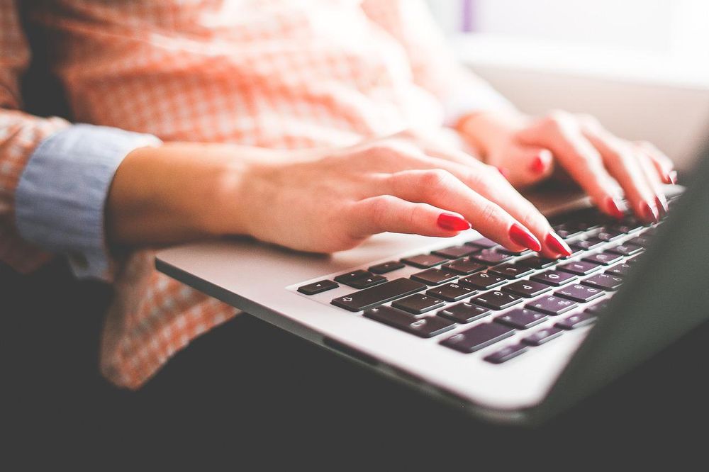 Researchers Find Thousands of Websites that Record Everything You Type