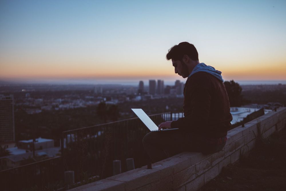 5 Tips to Protect Your Privacy While Traveling