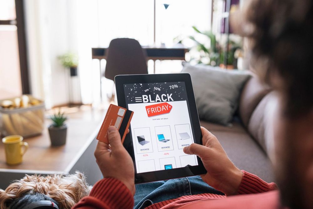 Vorsicht bei der Online-Schnäppchenjagd: Ihre digitale Sicherheit sollte auch am Black Friday an erster Stelle stehen
