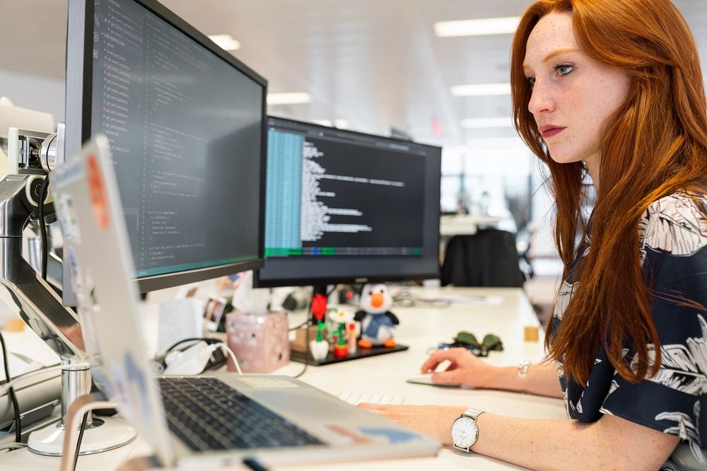 Cyber Incidents Drive Security Analysts Away from Their Jobs, New Study Shows
