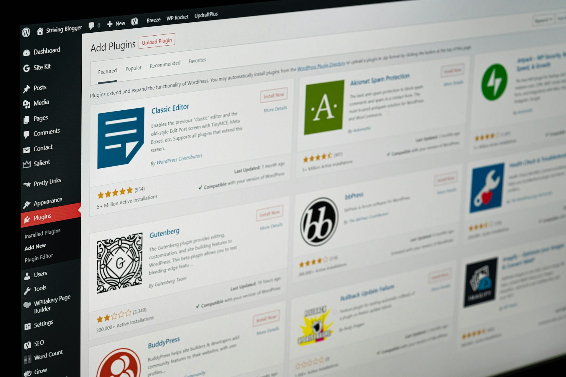 Burst Statistics flaw opens WordPress sites to admin takeover