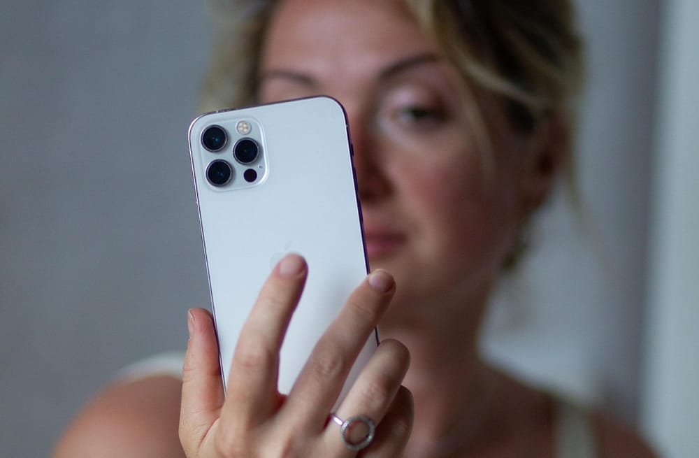 Deepfake OnlyFans accounts are scamming fans and putting creators at risk