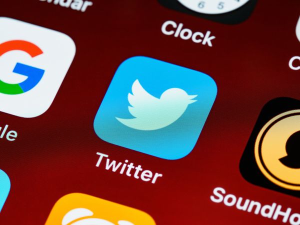 Phishers Targeting Twitter Users with ‘Verified Status’ Scam