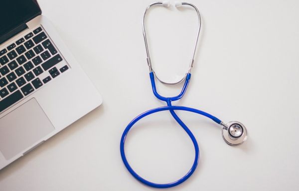 Breșă de securitate a datelor: 1,3 milioane de pacienți și angajați ai Broward Health se confruntă cu riscul unui furt de identitate medicală