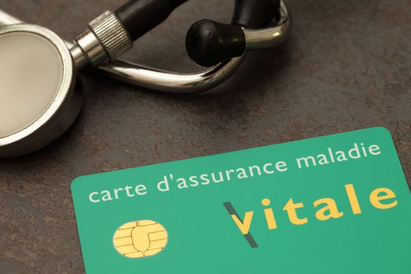 Data Breach at French Public Health Insurer Exposes Personal Data of 500,000 Policyholders