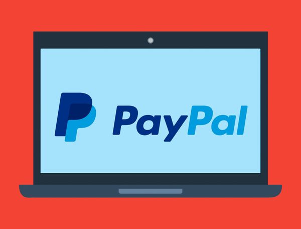 Spammers switch tactics by asking recipients to call toll-free numbers in PayPal phishing campaign