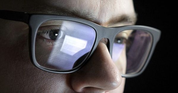 Reflections in your glasses can leak information while you're on a Zoom call
