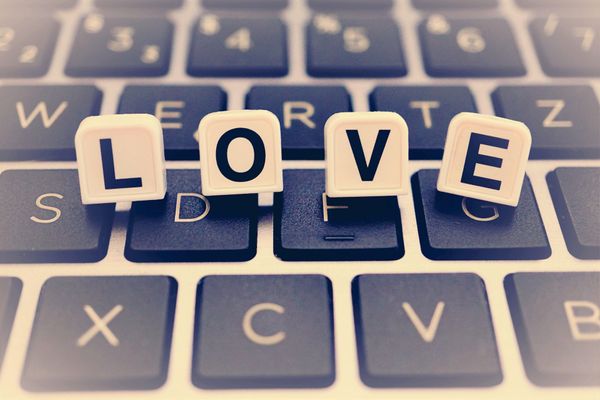 FTC exposes romance scammers’ lies costing victims over $1 billion in losses