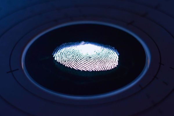 Want to ‘Fingerprint’ an iPhone User? Tell Us Why, Says Apple
