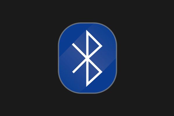 New Security Threats in Bluetooth Technology: The BLUFFS Attacks