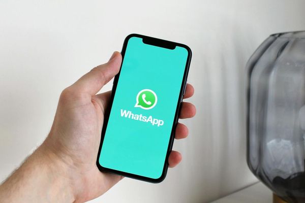 Contrôlez votre vie privée : Utilisez des "codes secrets" pour rendre vos conversations plus privées sur WhatsApp.