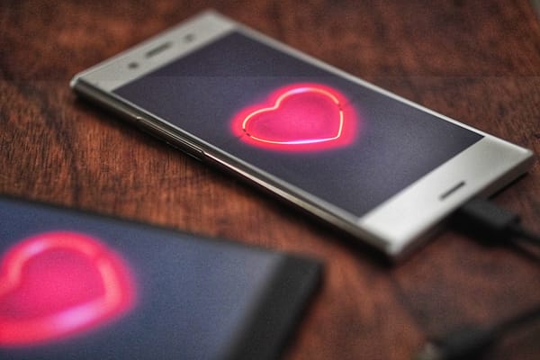 Amor y Mentiras: Ayleen Charlotte de “The Tinder Swindler” habla con Bitdefender sobre las estafas románticas (Parte 1)