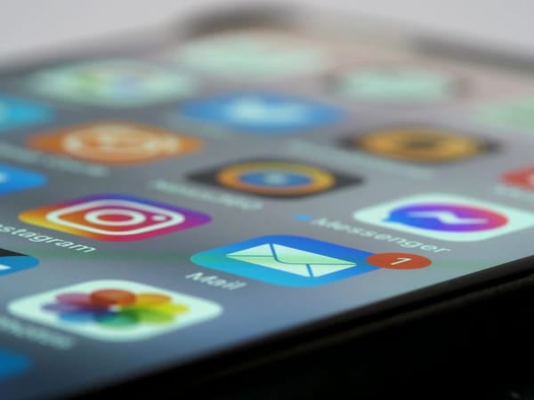 Apple lanza la actualización de emergencia iOS 18.3.1 para bloquear un vector de ataque “extremadamente sofisticado” en iPhones y iPads. ¡Actualiza ya!