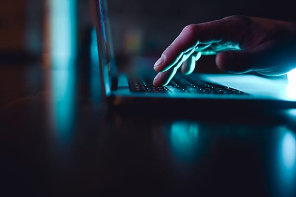 Europol démantèle des réseaux mondiaux du Dark Web