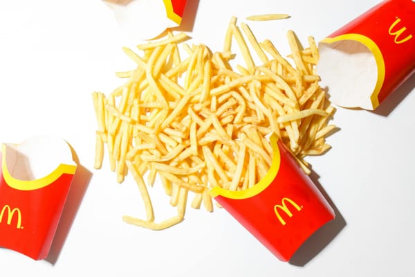 Lured by Burgers:  Fake McDonald’s Prize Ad on Meta Leads to Costly Subscription Scam