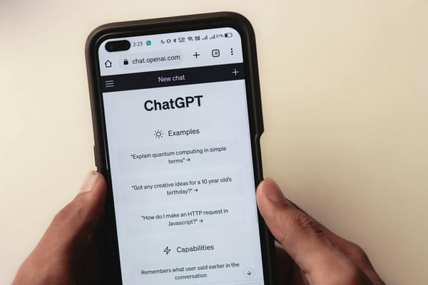 ChatGPT-4 vs ChatGPT-5: How To Choose the Model That Helps Your Business Best