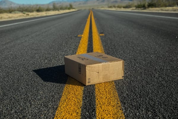 Vorsicht vor Betrugsversuchen im Zusammenhang mit der neuen EU-Gebühr für Kleinsendungen