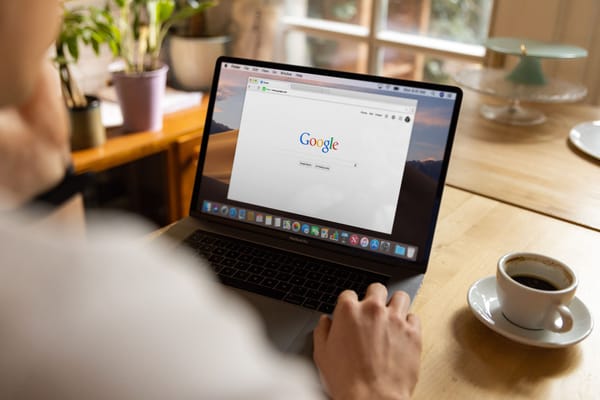 Does a VPN hide your browsing history? Does a VPN hide your browsing history?