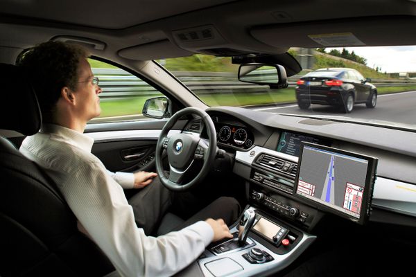 Car Makers Place Use of Car, Customer Data on the Radar