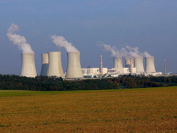 Cyberattacks and Militants Gunning for Nuclear Power Plants