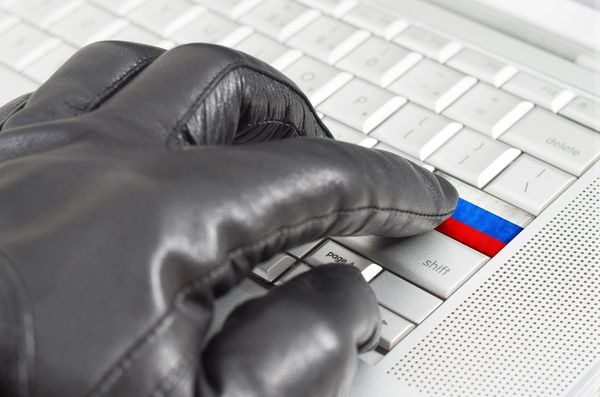 Zwei russische FSB-Agenten unter Verdacht, Hacker beauftragt zu haben Yahoo zu hacken