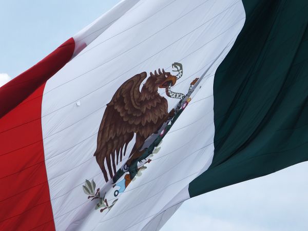 Mexican Government Accused of Illegally Using Mobile Spying Software on Local Journalists and Activists